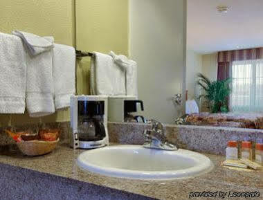 Days Inn By Wyndham Hayward Airport Bagian luar foto